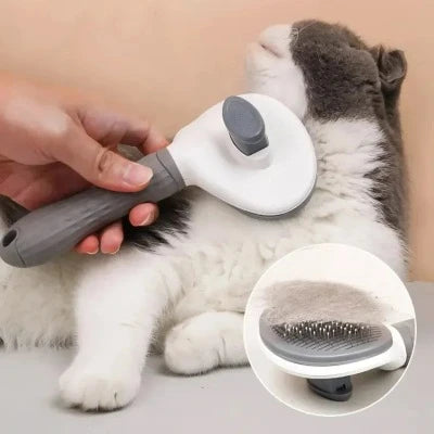 brosse-douce-pour-chat-grise
